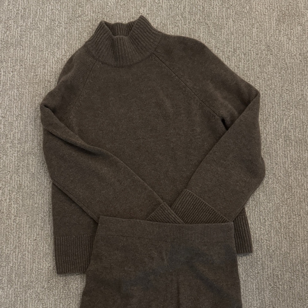 Reformation Cashmere Sweater set